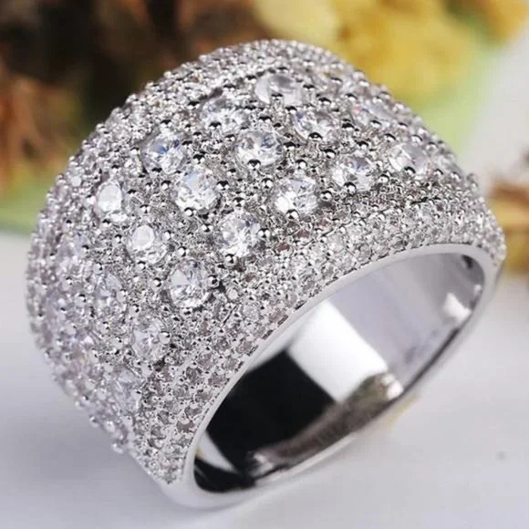 NEW 925 SILVER ROUND DIAMOND PAVE WIDE RING, CUTE RING, SHINY RING. - Picture 1 of 7